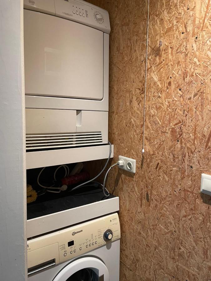 Tiny-House Van Zeecontainers Bij Het Bos Oranjewoud Kültér fotó