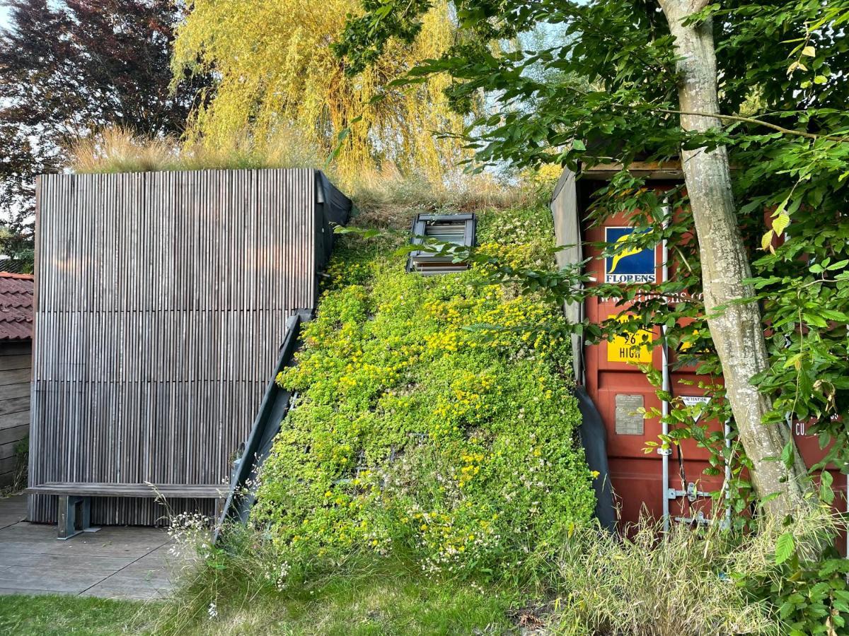 Tiny-House Van Zeecontainers Bij Het Bos Oranjewoud Kültér fotó